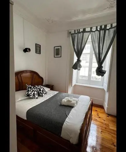 Δωμάτια σε οικογενειακή κατοικία Conde Do Redondo Lisboa